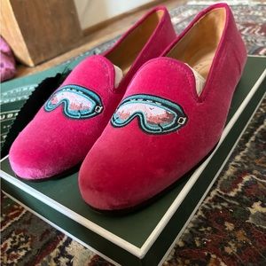 Stubbs & Wooten pink velvet loafers